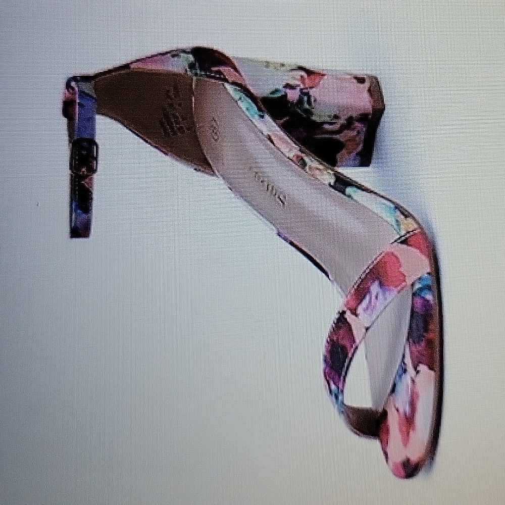 Dream Pairs floral chunk low 2.25" heel pump sandals Pink Blue Purple 8.5 NEW.…